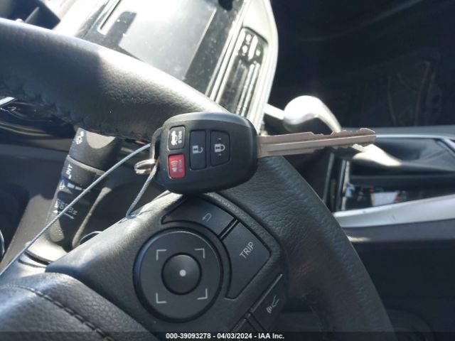 5YFBURHE3JP759153 Toyota COROLLA SE