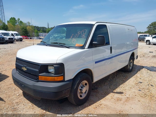 Chevrolet Express 2500 Work Van 2015 1GCWGFCF0F1279512 Image 2