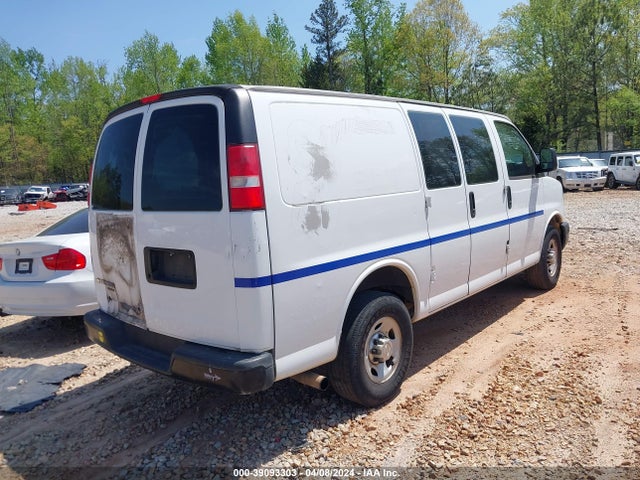 Chevrolet Express 2500 Work Van 2015 1GCWGFCF0F1279512 Image 4