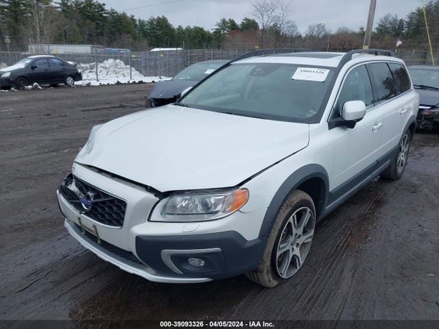 Volvo Xc70 T6 Platinum 2015 YV4902NM4F1213533 Image 2
