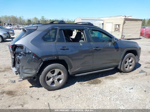 2T3W1RFV6RC268656 Toyota Rav4 Xle