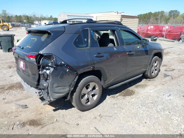 2T3W1RFV6RC268656 Toyota Rav4 Xle