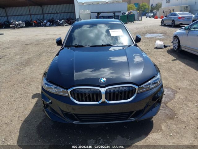3MW69FF05R8E09797 BMW 3 Series 330i