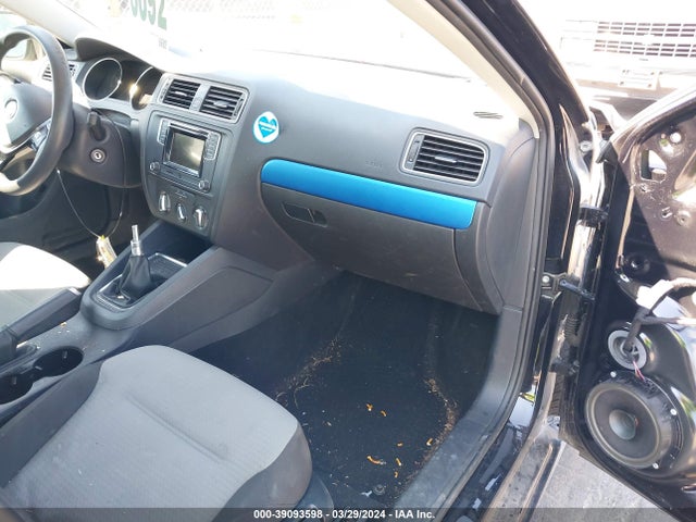 3VW167AJ1HM376506 Volkswagen Jetta 1.4t S