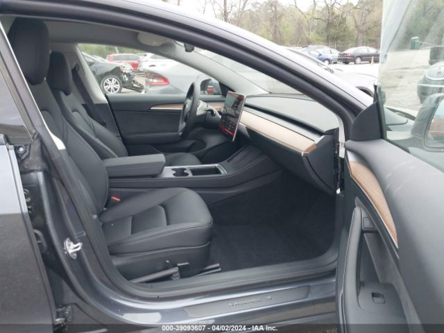 5YJ3E1EA1PF699561 Tesla Model 3 Rear-wheel Drive
