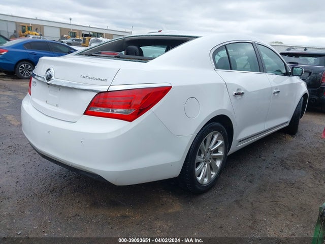 1G4GB5GR9EF200045 Buick Lacrosse Leather Group