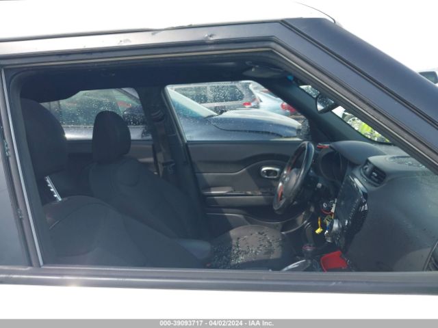 KNDJP3A51E7073887 KIA SOUL +