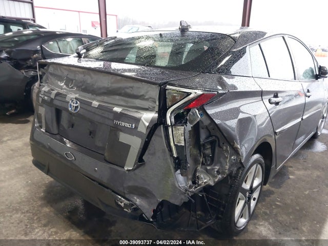 Toyota Prius Four Touring 2018 JTDKARFU5J3547494 Image 6