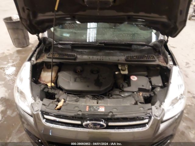 1FMCU9J9XFUC05549 Ford Escape Titanium