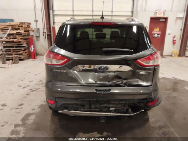 1FMCU9J9XFUC05549 Ford Escape Titanium