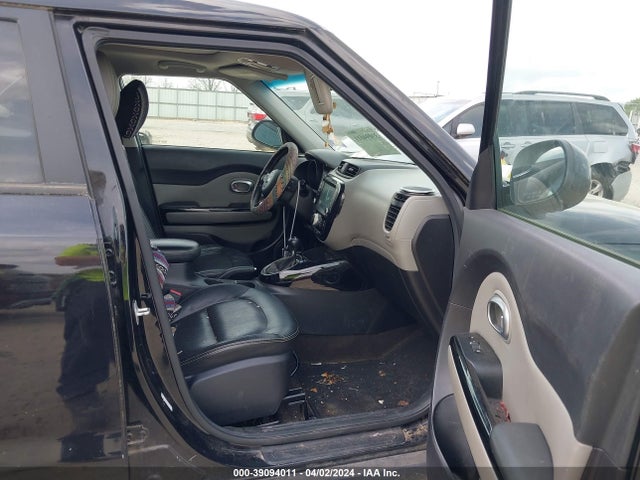 KIA SOUL + 2016 KNDJP3A5XG7277087 Image 5