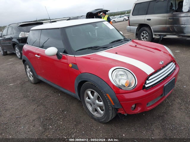 2010 MINI COOPER WMWMF3C50ATZ61073 Photo 0