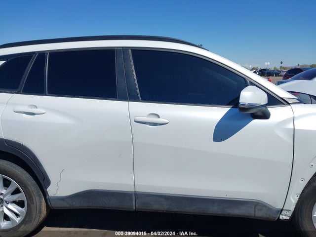 Toyota Corolla Cross Le 2022 7MUCAAAG1NV013457 Image 14