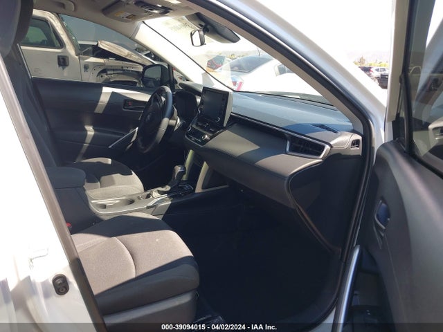 Toyota Corolla Cross Le 2022 7MUCAAAG1NV013457 Image 5
