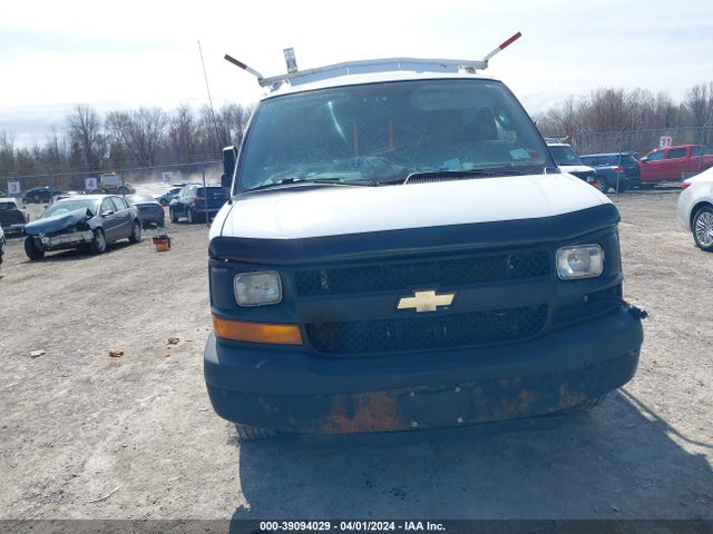 Chevrolet Express 2500 Work Van 2016 1GCWGAFF8G1284148 Image 11