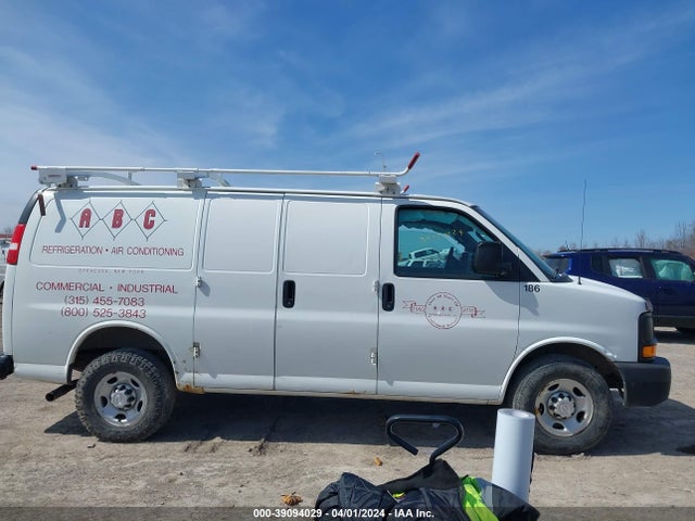 Chevrolet Express 2500 Work Van 2016 1GCWGAFF8G1284148 Image 12