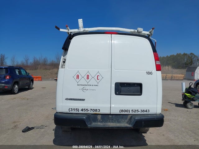 Chevrolet Express 2500 Work Van 2016 1GCWGAFF8G1284148 Image 15