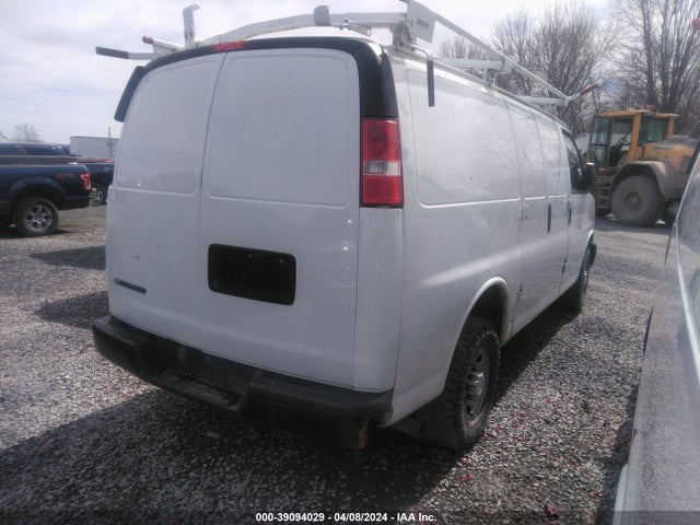 Chevrolet Express 2500 Work Van 2016 1GCWGAFF8G1284148 Image 4