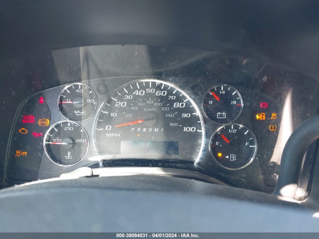 Chevrolet Express 2500 Work Van 2018 1GCWGAFG1J1242842 Image 7