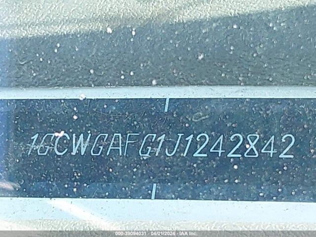 Chevrolet Express 2500 Work Van 2018 1GCWGAFG1J1242842 Image 9