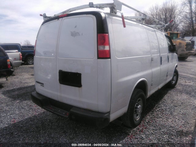 Chevrolet Express 2500 Work Van 2016 1GCWGAFF1G1227046 Image 4
