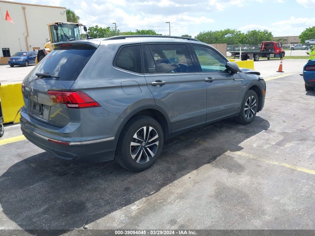 3VV1B7AX2NM158767 Volkswagen Tiguan 2.0t S