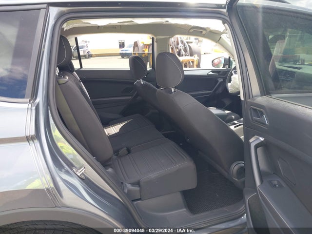 3VV1B7AX2NM158767 Volkswagen Tiguan 2.0t S