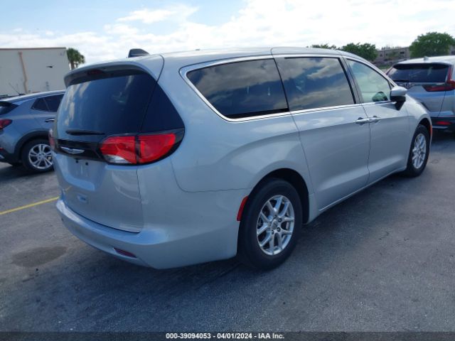 2C4RC1CG5NR215609 Chrysler Voyager Lx
