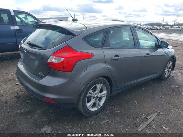 Ford FOCUS SE 2014 1FADP3K24EL412060 Image 4