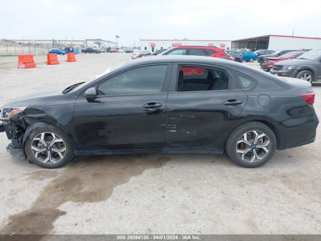 3KPF24AD8LE239353 KIA Forte Lxs