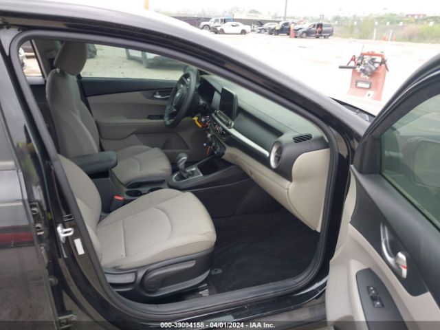 3KPF24AD8LE239353 KIA Forte Lxs