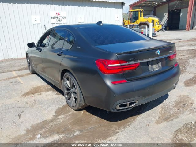 2017 BMW M760I WBA7H6C37HG614401 Photo 2