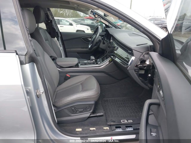 WA1EVBF17KD028600 Audi Q8 55 Premium