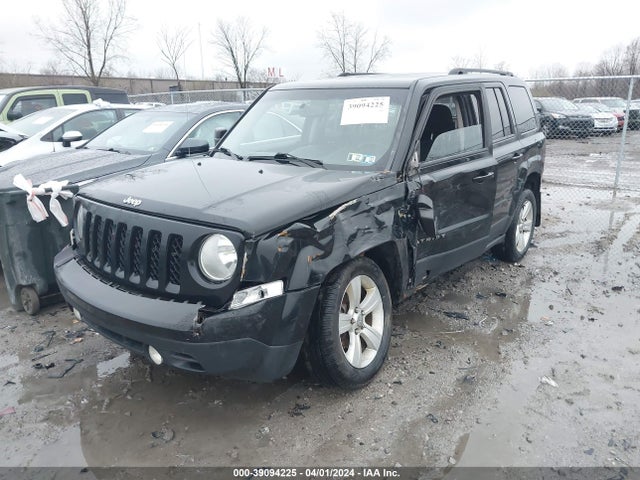 Jeep Patriot Latitude 2014 1C4NJRFB5ED601839 Image 2