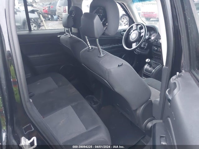 Jeep Patriot Latitude 2014 1C4NJRFB5ED601839 Image 8