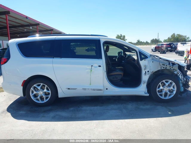 Chrysler Pacifica Limited 2020 2C4RC1GG5LR103464 Image 14