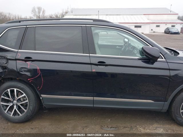 3VV2B7AX3MM058681 Volkswagen Tiguan 2.0t Se/2.0t Se R-line Black/2.0t Sel