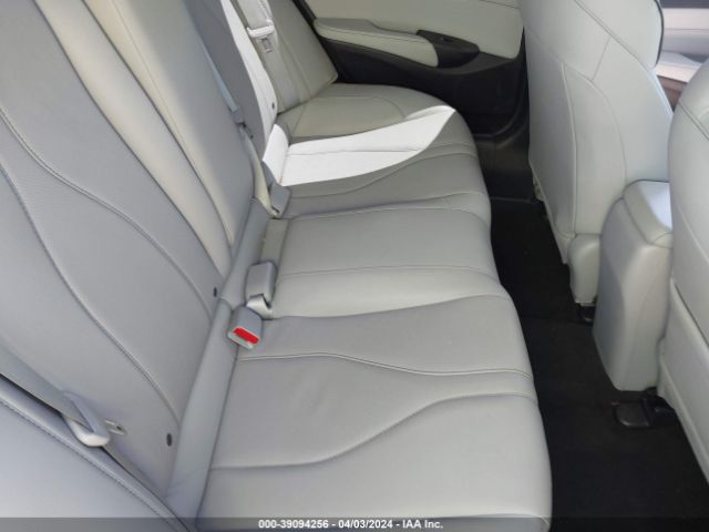 19UDE2F72NA001804 Acura Ilx Premium Package