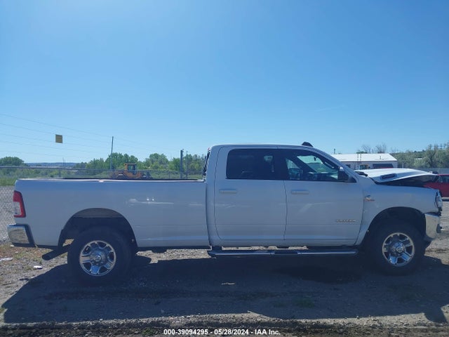 3C6UR5JL8NG247547 RAM 2500 Big Horn  4x4 8' Box