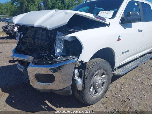 3C6UR5JL8NG247547 RAM 2500 Big Horn  4x4 8' Box