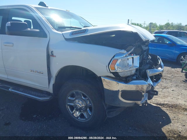 3C6UR5JL8NG247547 RAM 2500 Big Horn  4x4 8' Box