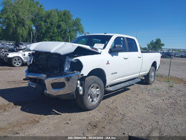 3C6UR5JL8NG247547 RAM 2500 Big Horn  4x4 8' Box