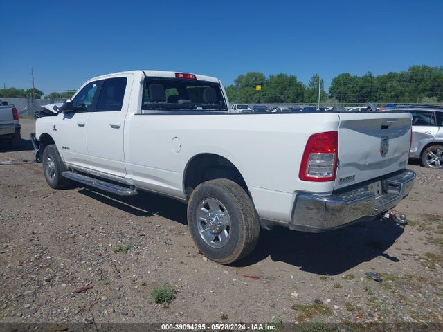 3C6UR5JL8NG247547 RAM 2500 Big Horn  4x4 8' Box