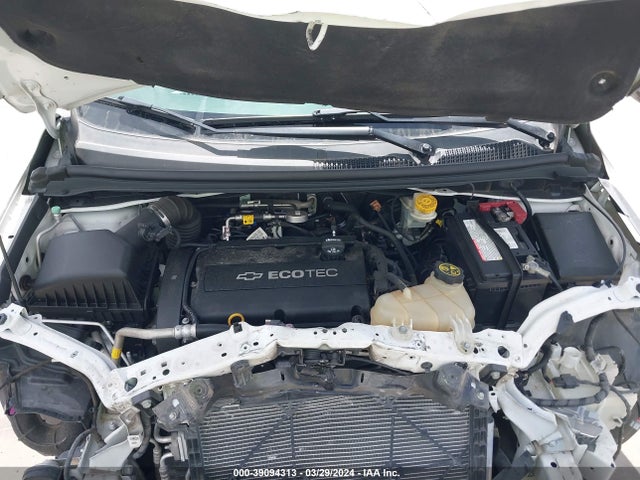 Chevrolet Sonic Lt Auto 2015 1G1JC5SH4F4218450 Image 10