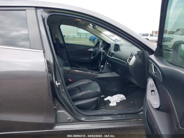 3MZBN1V37JM245182 Mazda Mazda3 Touring