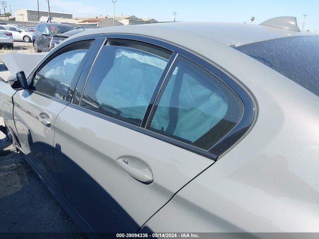 BMW 530e 2021 WBA13AG05MCG45271 Image 15
