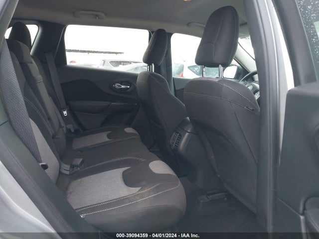 1C4PJLAB4GW190244 Jeep Cherokee Sport