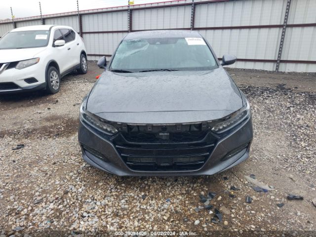 1HGCV2F97JA029041 Honda Accord Touring 2.0t