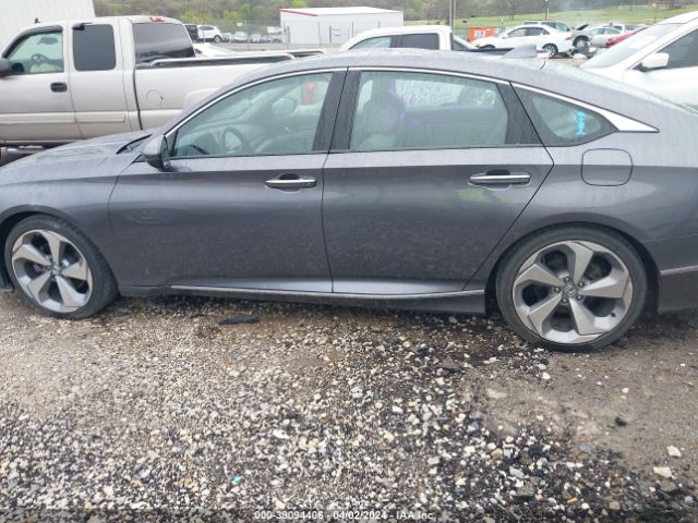1HGCV2F97JA029041 Honda Accord Touring 2.0t