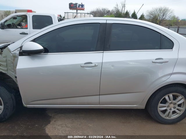 Chevrolet Sonic Lt Auto 2015 1G1JC5SH6F4134324 Image 15